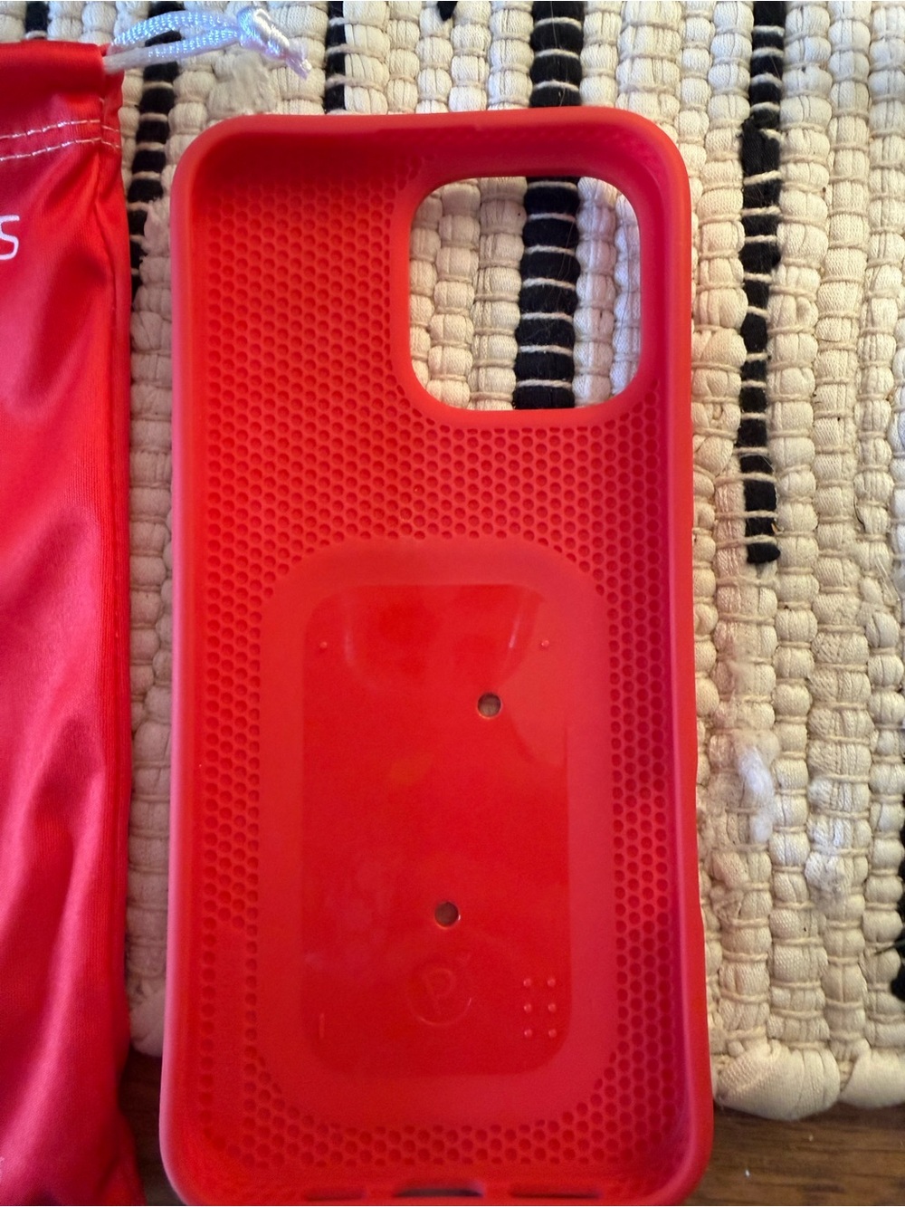 Loopy Case - Picture 2 of 3